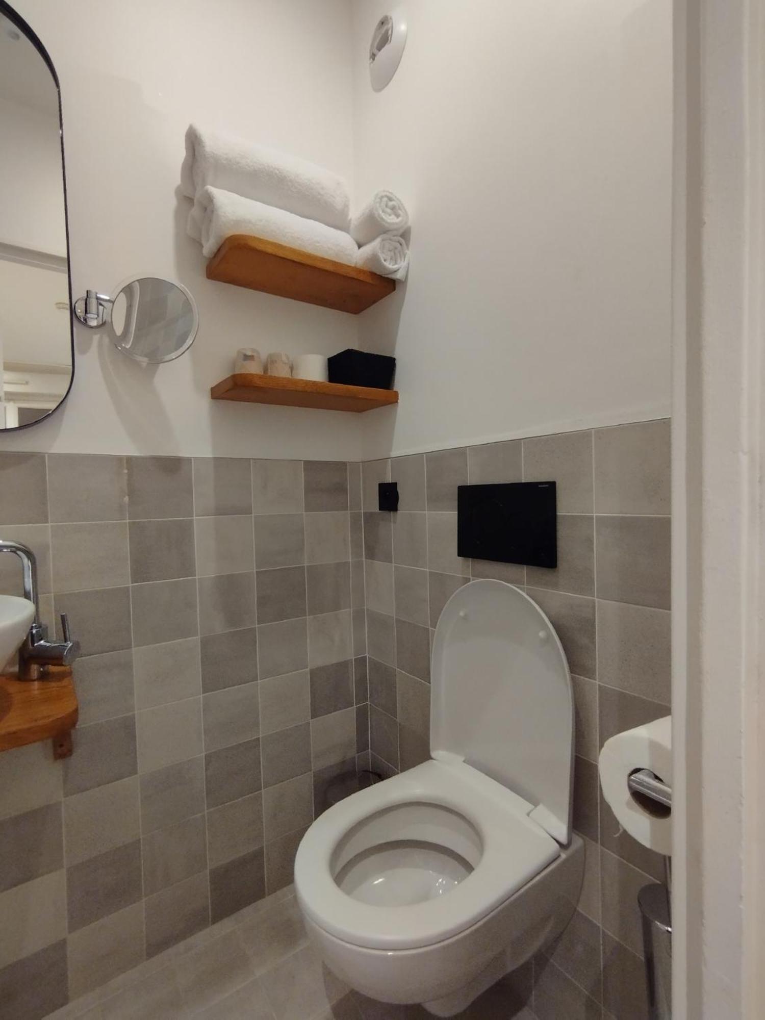 Le Petit Cosy Hotel Paris Rum bild